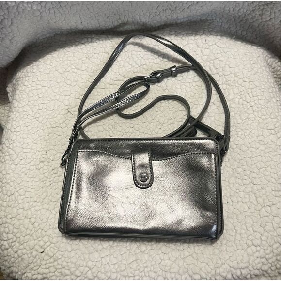 Crossbody    - Picture 1 of 7